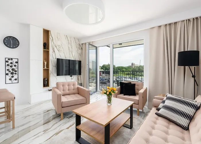 Esencja Apartments With Free Parking Garbary 104 By Noclegi Renters