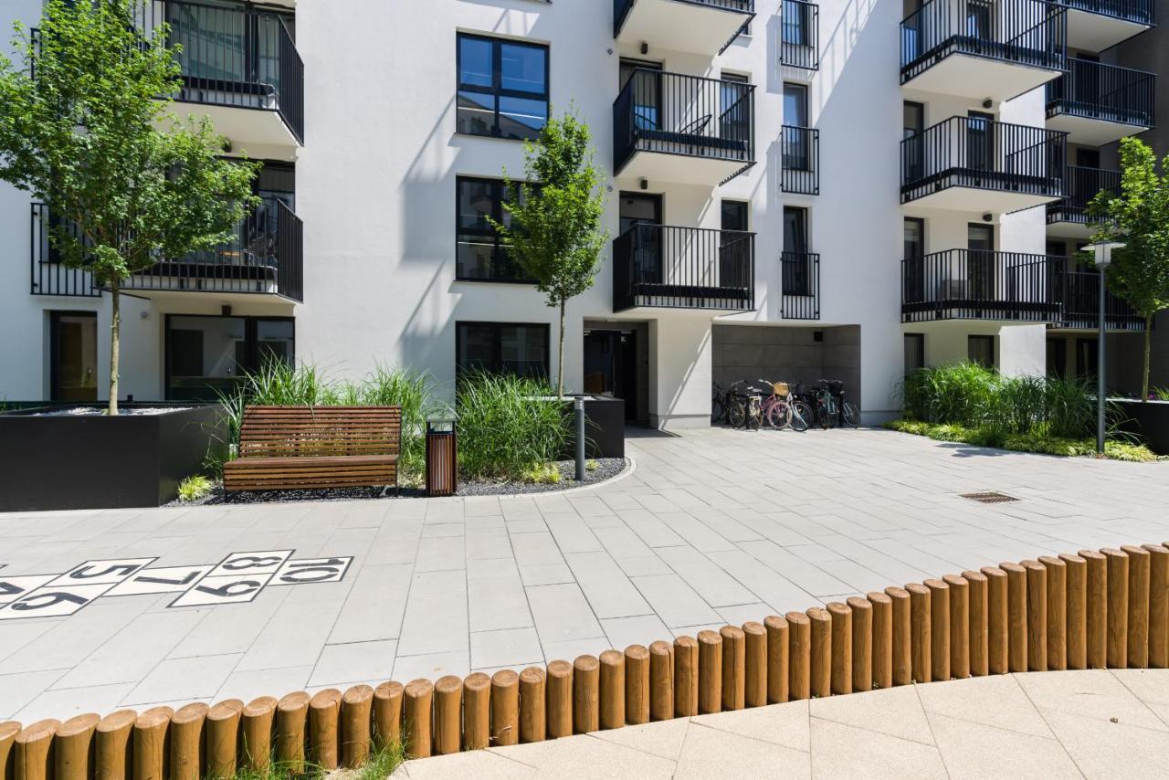 Apartment Esencja With Free Parking Garbary 104 By Renters *