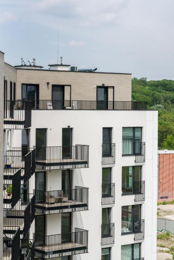 Apartment Esencja With Free Parking Garbary 104 By Renters