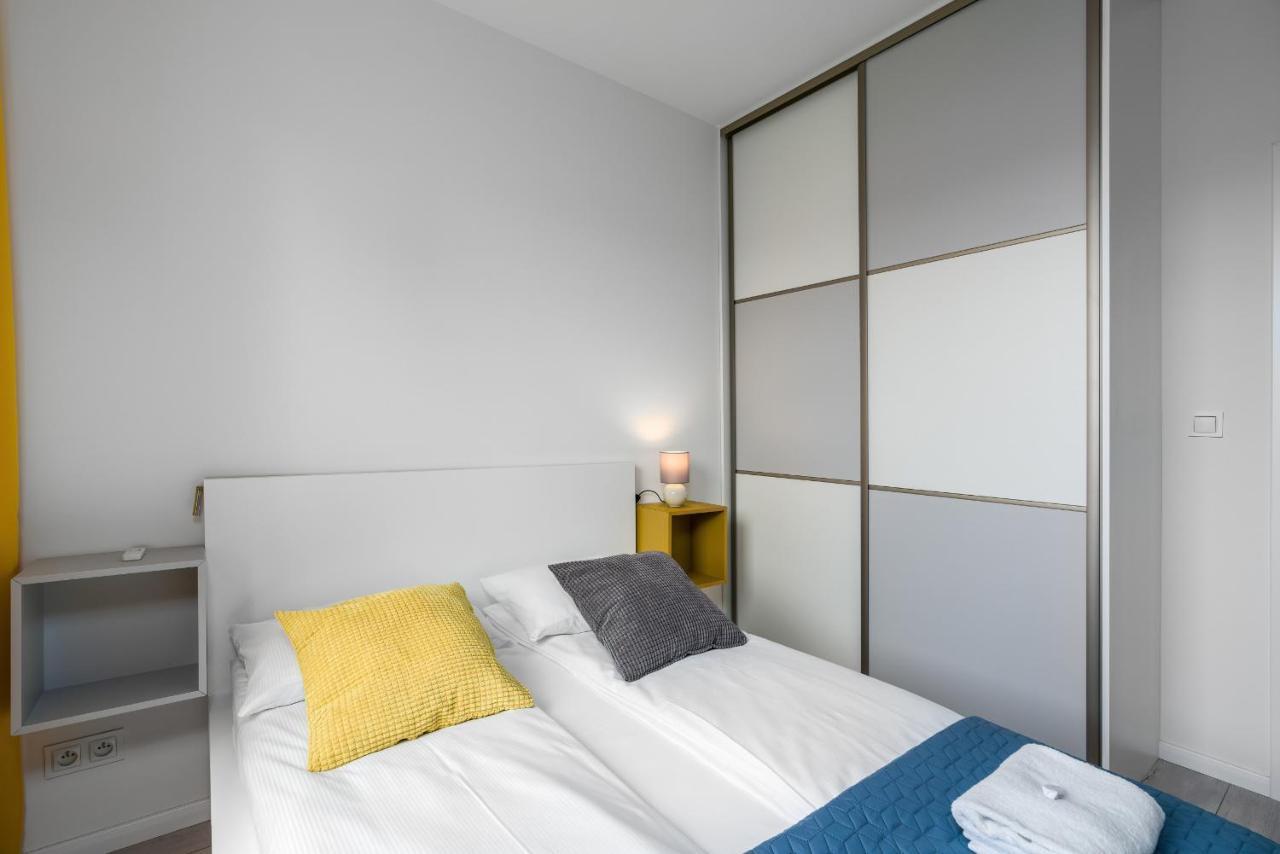 Esencja With Free Parking Garbary 104 By Renters * Poznan