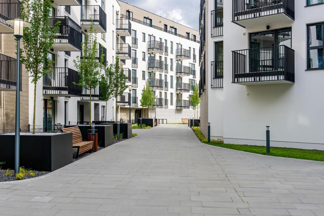 Esencja With Free Parking Garbary 104 By Renters Apartment