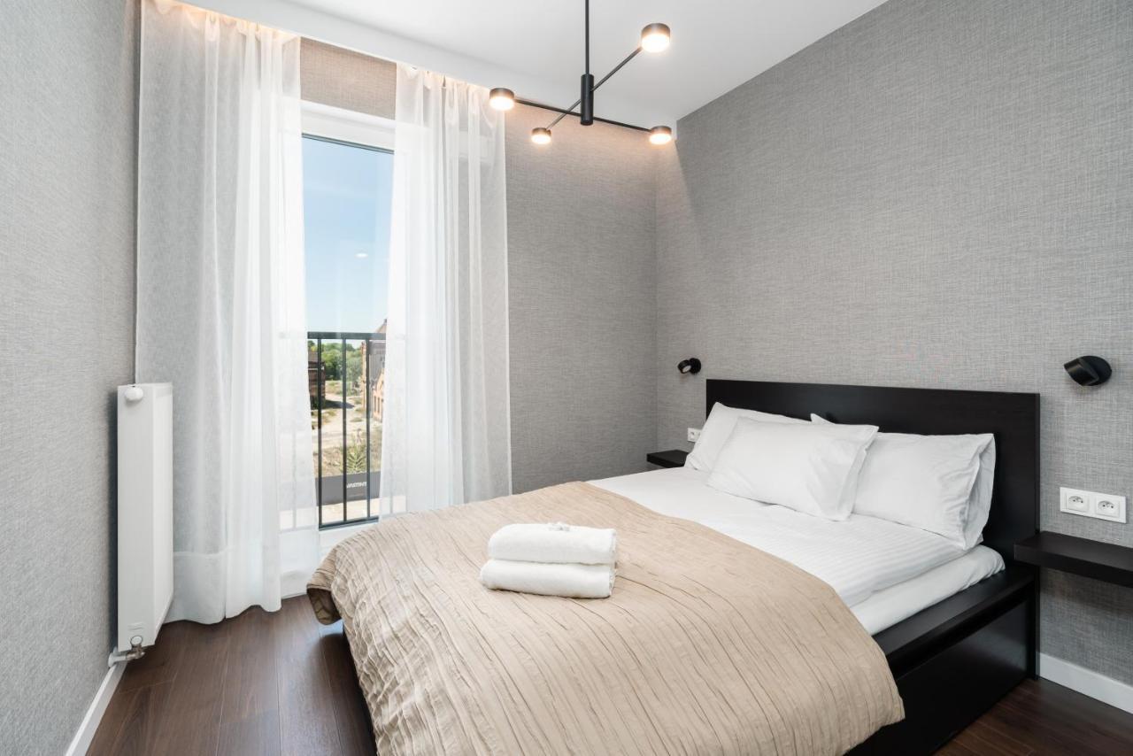Apartment Esencja With Free Parking Garbary 104 By Renters Poznan