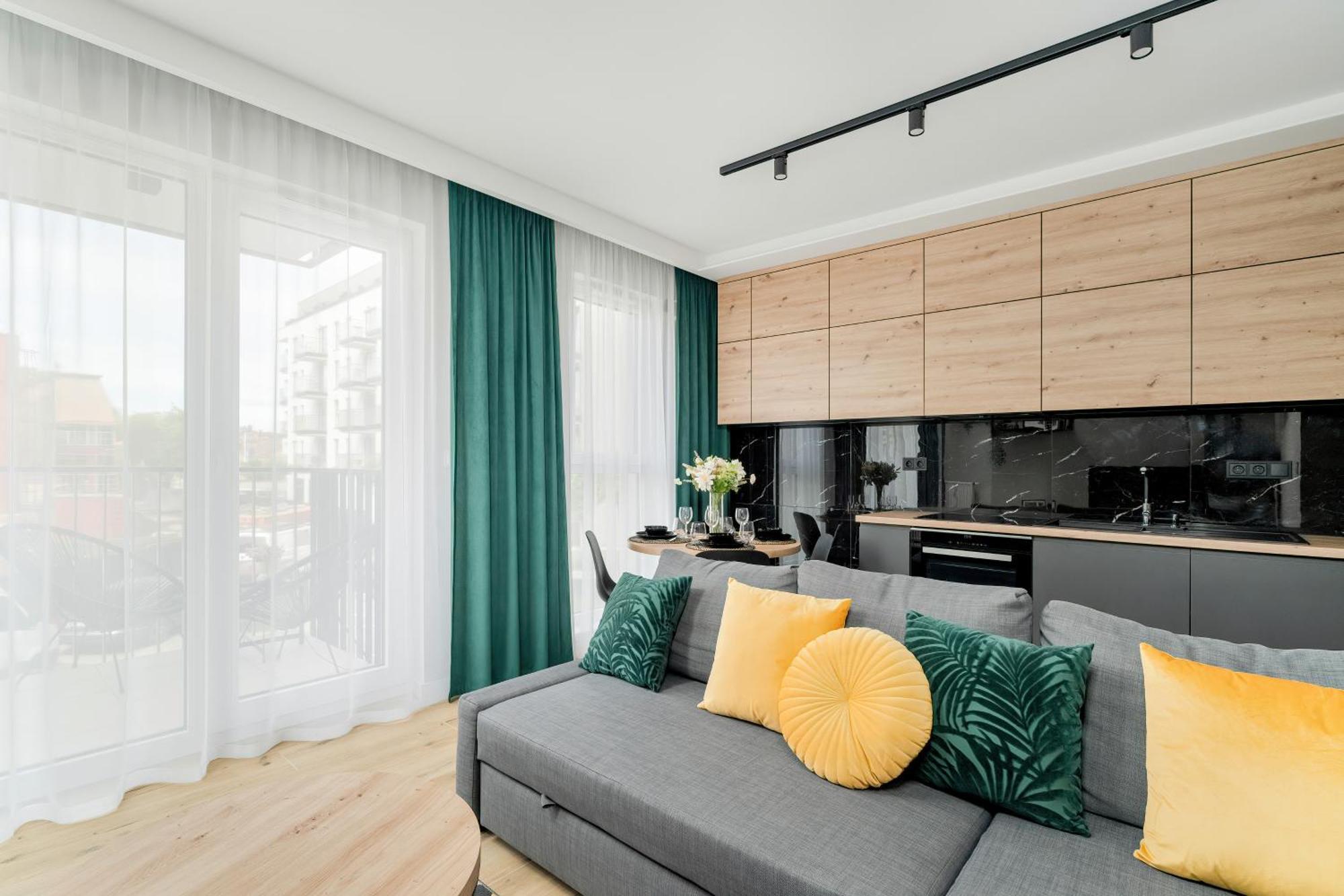 Esencja With Free Parking Garbary 104 By Renters * Poznan