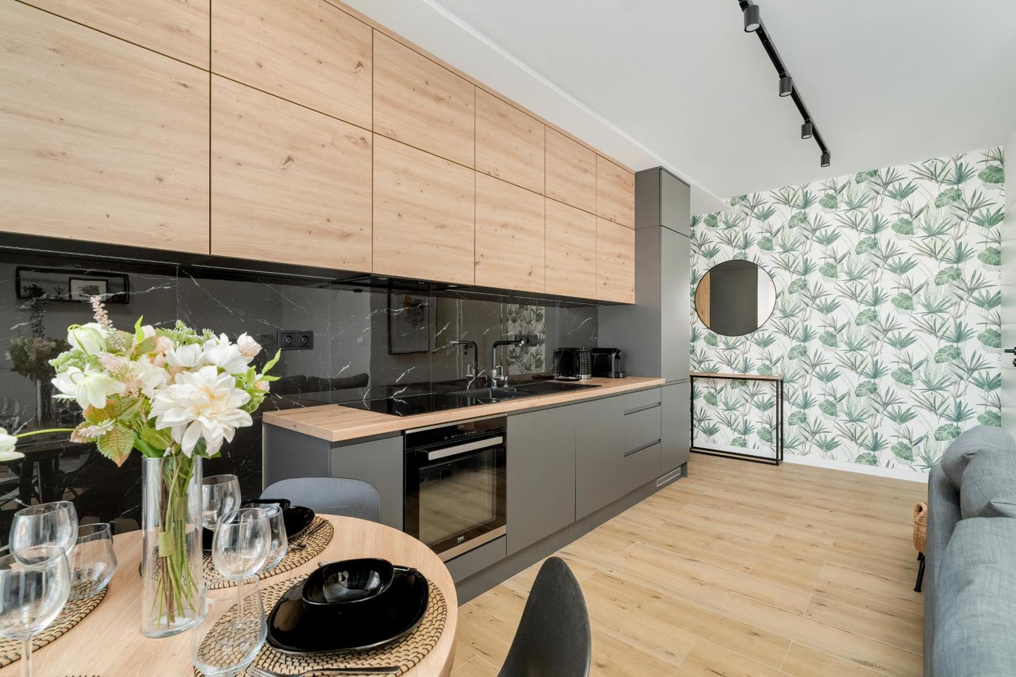 Esencja With Free Parking Garbary 104 By Renters